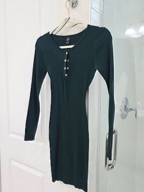 evelyn formal plunge a line dress Evelyn Plunge Halter Maxi Dress